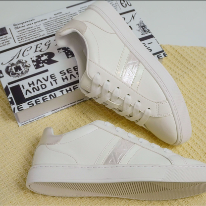 Levoro™ Women’s White Leather Sneakers