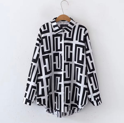 Levoro™ Women’s Geometric Pattern Long Sleeve Shirt – Coastal Elegance