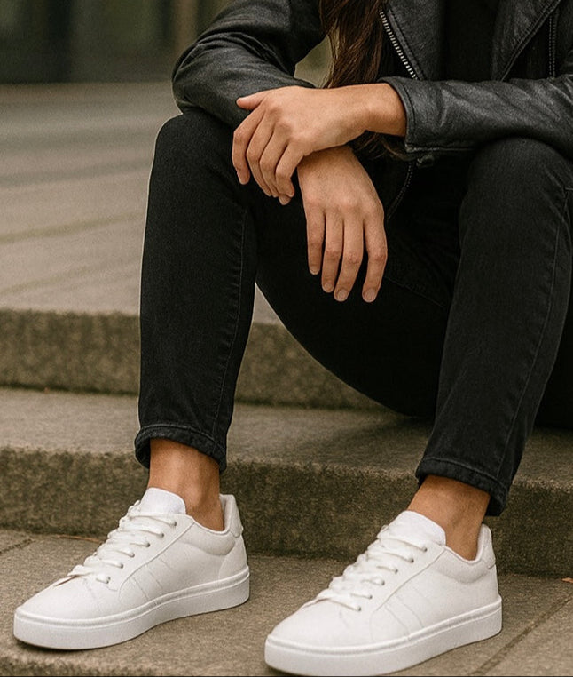 Levoro™ Women’s White Leather Sneakers